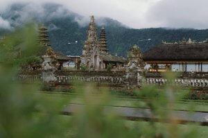 Pura dugul lan ulun suwi